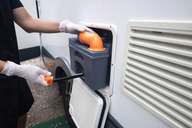 Best Portable restroom trailer rental  in Clinton, MS
